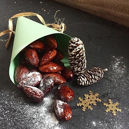 Roasted almonds with a Little Sugar